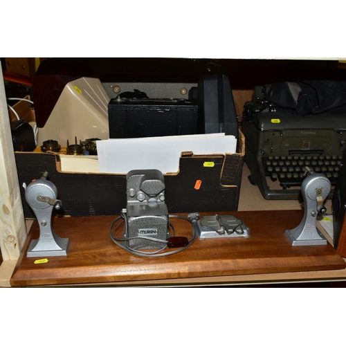 669 - A GROUP OF RADIO'S, TYPEWRITERS, CAMERAS, ETC, including a Roberts R404 radio with envelope of opera... 