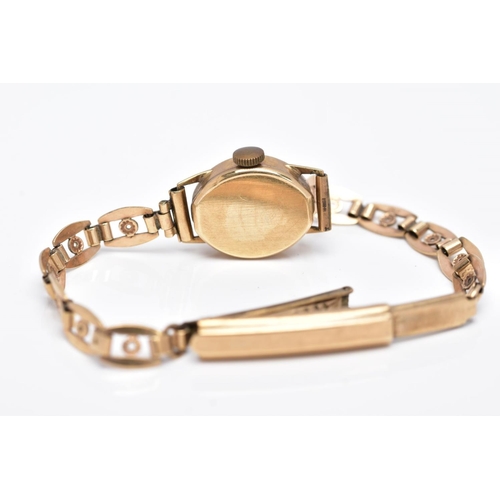 67 - A LADY'S 9CT GOLD ROTARY WRISTWATCH', oval case measuring approximately 16.5mm x 14.0mm, mechanical ... 