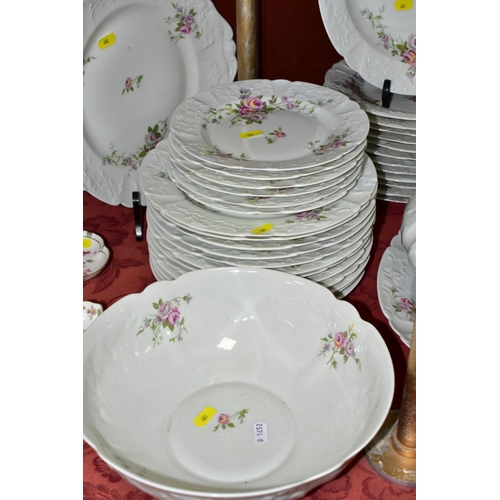 688 - A LAFARGE & CO LIMOGES PART DINNER SERVICE comprising eleven 25cm plates (five plates are chipped), ... 