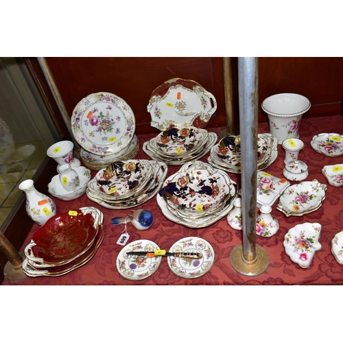 689 - DECORATIVE CERAMICS, ETC, to include Royal Crown Derby 'Derby Posies' pintrays trinket box, condimen... 