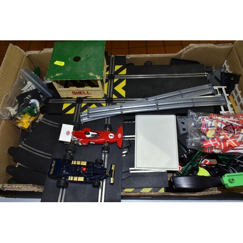 716 - A QUANTITY OF UNBOXED AND ASSORTED SCALEXTRIC ITEMS, to include Wolf F1 Racing car, No C133, March F... 