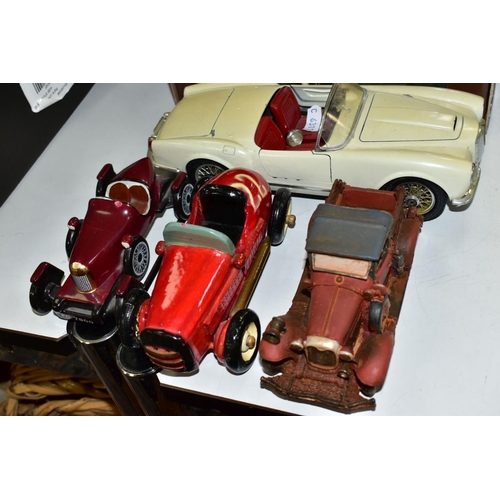 720 - A QUANTITY OF BOXED AND UNBOXED CAR MODELS, to include boxed Burago 1/18 scale Bugatti Type S9 (1934... 