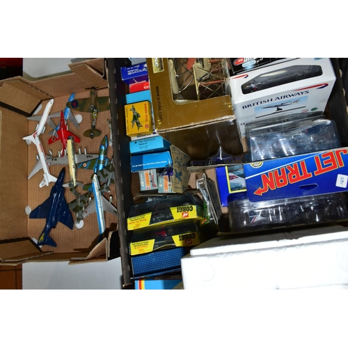 723 - A QUANTITY OF ASSORTED BOXED AND UNBOXED AIRCRAFT MODELS, to include boxed Corgi toys Boeing 747 in ... 