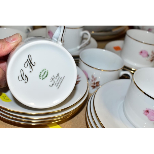 747 - AN EARLY 21ST CENTURY LIMOGES 'ROSE DE MONACO' PATTERN EIGHTY FOUR PIECE DINNER SERVICE FOR TWELVE P... 