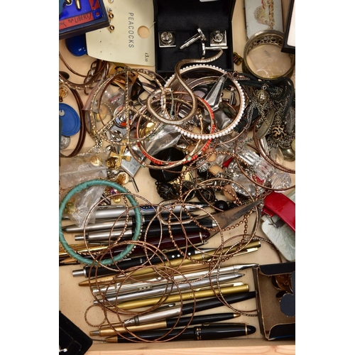 187 - A WOODEN BOX WITH CONTENTS, to include a pair of 9ct white gold cubic zirconia earrings, each with a... 
