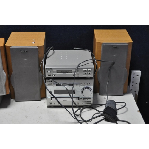 1093 - A SONY DHC-MD333 HI FI with Mini Disc player (untested) Tape, FM radio two matching speakers, a Sony... 