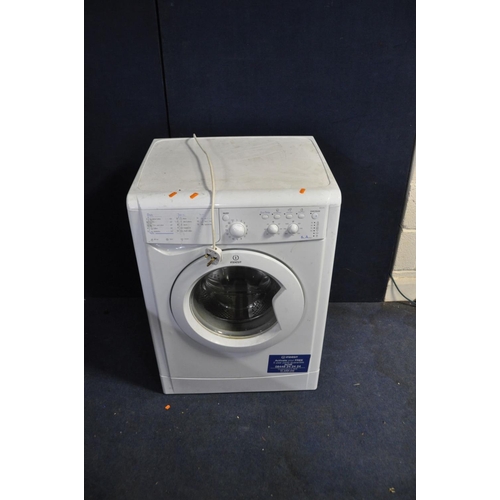 1114 - AN INDESIT IWC 6105 WASHING MACHINE, depth 54cm (PAT pass and powers up)