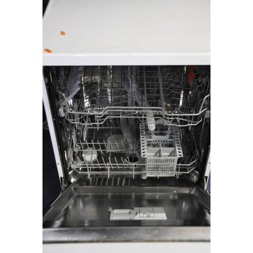 1115 - A HOTPOINT DISHWASHER, width 60cm (PAT pass and powers up)