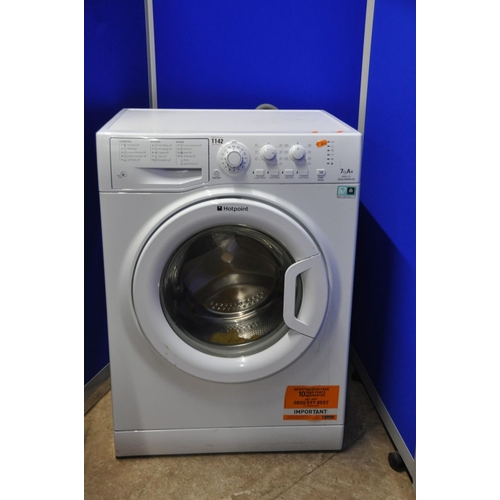 1142 - A HOTPOINT AQUARIUS WMAQL 741 WASHING MACHINE (PAT pass and working)