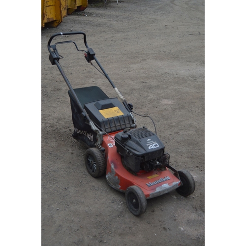 997 - A MOUNTFIELD PETROL SELF PROPELLED LAWNMOWER with grass box