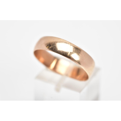 117 - A 9CT GOLD WIDE BAND RING, of a plain polished design, approximate width 5.5mm, hallmarked 9ct gold ... 