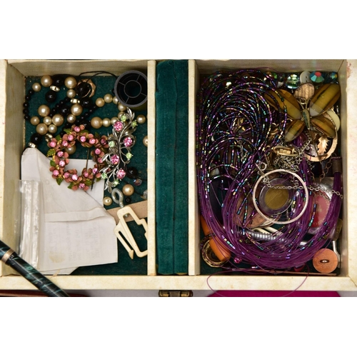 161 - A BOX OF ASSORTED COSTUME JEWELLERY AND A JEWELLERY BOX, to include a white metal filigree floral br... 