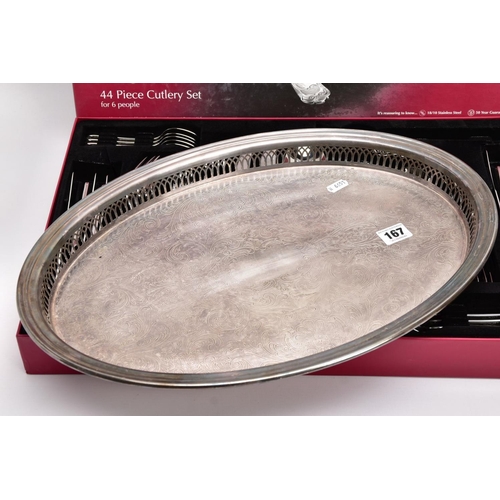 167 - A BOXED 'ARTHUR PRICE' STAINLESS STEEL CUTLERY SET AND AN OVAL TRAY, a full 'Regency' forty four pie... 