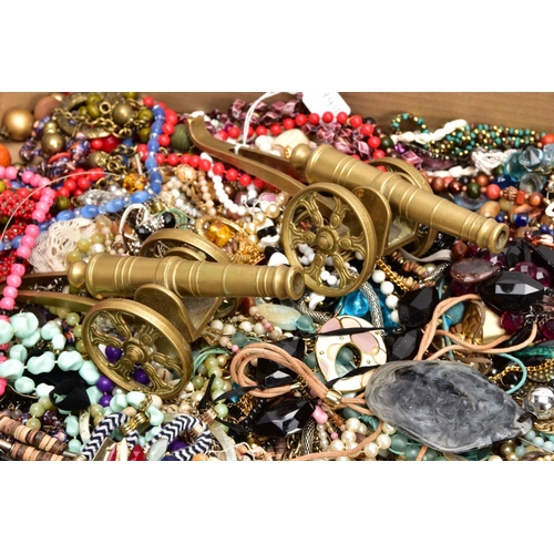 170 - A BOX OF ASSORTED COSTUME JEWELLERY, to include a large quantity of beaded, yellow and white metal n... 