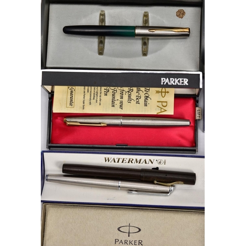 171 - A TRAY OF VINTAGE AND MODERN FOUNTAIN PENS, including a 1950's Parker Vacumatic in grey stripe (fill... 