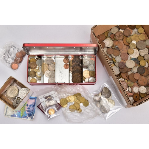 209 - A BOX CONTAINING WORLD COINAGE to include a Edward VII gold half sovereign 1906, together with Hong ... 