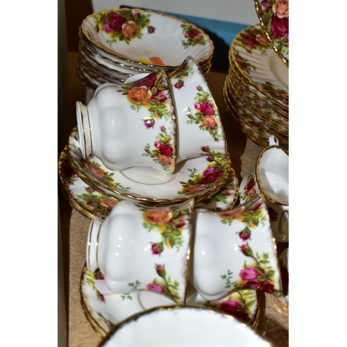 369 - A ROYAL ALBERT OLD COUNTRY ROSES PART DINNER SERVICE AND ORNAMENTAL WARES, comprising ten dinner pla... 