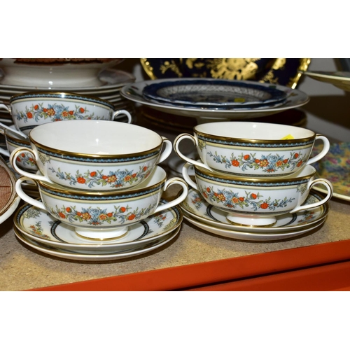 385 - A QUANTITY OF CERAMICS, DINNERWARES, ETC, including a chintz two tier cake stand, a set of six Minto... 