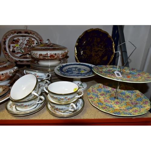 385 - A QUANTITY OF CERAMICS, DINNERWARES, ETC, including a chintz two tier cake stand, a set of six Minto... 