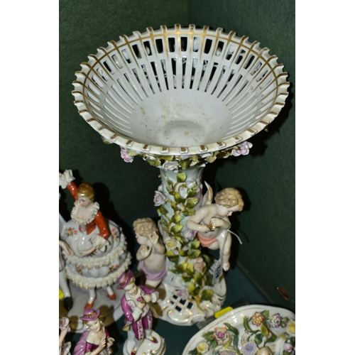 413 - A GROUP OF LATE 19TH CENTURY AND EARLY TO MID 20TH CENTURY CONTINENTAL PORCELAIN, including a Plave ... 