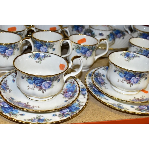 422 - A ROYAL ALBERT 'MOONLIGHT ROSE' PATTERN DINNER AND TEA SERVICE WITH MATCHING ORNAMENTAL ITEMS, etc, ... 