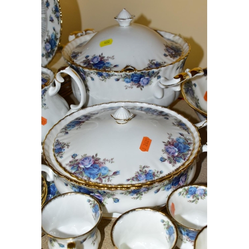 422 - A ROYAL ALBERT 'MOONLIGHT ROSE' PATTERN DINNER AND TEA SERVICE WITH MATCHING ORNAMENTAL ITEMS, etc, ... 