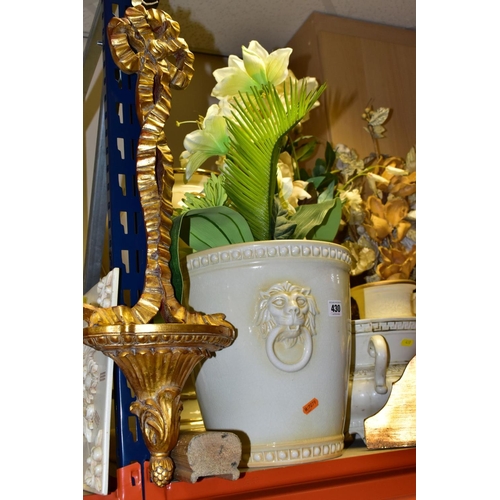 430 - A MARBLE JARDINIERE STAND AND A QUANTITY OF CREAM/GILT DECORATIVE WALL POCKETS, BRACKETS, VASES, ETC... 