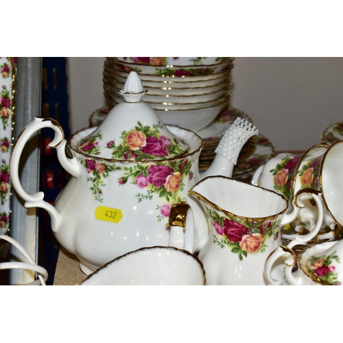 432 - A ROYAL ALBERT OLD COUNTRY ROSES DINNER AND TEA SERVICE, comprising a part boxed cake slice, salt an... 