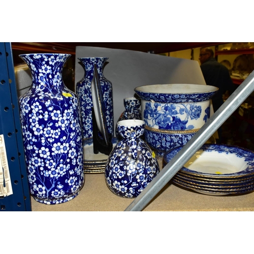 499 - ROYAL DOLTON FLOW BLUE 'MELROSE' PATTERN DINNER WARES, comprising six soup bowls (four damaged), six... 