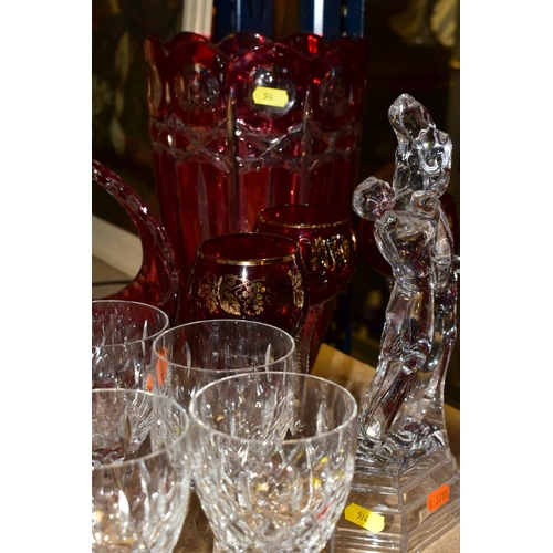 514 - A COLLECTION OF DECORATIVE AND FUNCTIONAL GLASS, ETC, to include Hazel Atlas 'Royal Lace' 1930's par... 