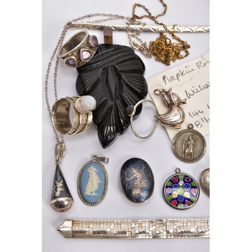 66 - A BAG OF ASSORTED JEWELLERY AND ITEMS, to include two silver wavy rim napkin rings, one engraved 'Ro... 