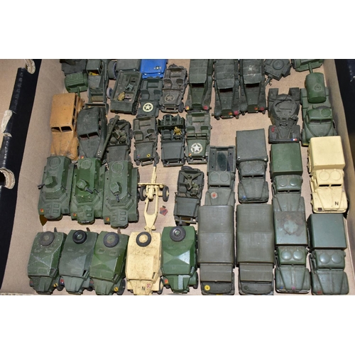 661 - A COLLECTION OF UNBOXED AND ASSORTED DINKY TOYS MILITARY VEHICLES, to include light tank, No. 152a, ... 