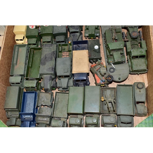 661 - A COLLECTION OF UNBOXED AND ASSORTED DINKY TOYS MILITARY VEHICLES, to include light tank, No. 152a, ... 