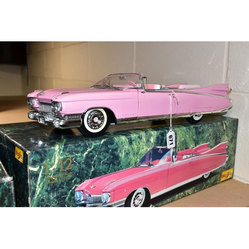 671 - A BOXED MAISTO CADILLAC ELDORADO BIARRITZ (1959), No 33202, 1/12 scale, appears complete and in very... 