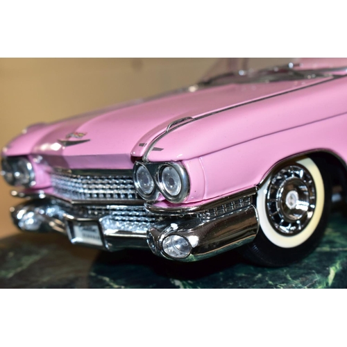 671 - A BOXED MAISTO CADILLAC ELDORADO BIARRITZ (1959), No 33202, 1/12 scale, appears complete and in very... 