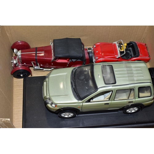 673 - A COLLECTION OF UNBOXED AND ASSORTED MODERN DIECAST VEHICLES, mixture of mainly 1/16, 1/18 and 1/24 ... 