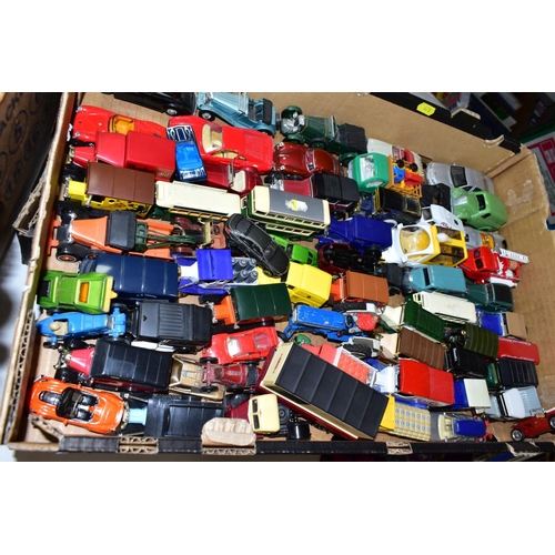 678 - A QUANTITY OF UNBOXED AND ASSORTED DIECAST VEHICLES, mainly modern items but does include Timpo Toys... 