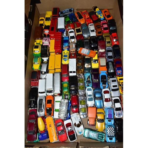 678 - A QUANTITY OF UNBOXED AND ASSORTED DIECAST VEHICLES, mainly modern items but does include Timpo Toys... 