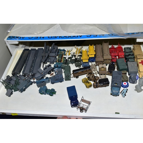 691 - A QUANTITY OF CONSTRUCTED PLASTIC BRITISH MILITARY VEHICLE KITS, assorted R.A.F. And Army models, al... 