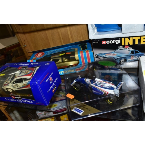 716 - A QUANTITY OF ASSORTED BOXED DIECAST AND PLASTIC MODEL CARS, Onyx Williams Renault FW16 Formula One ... 