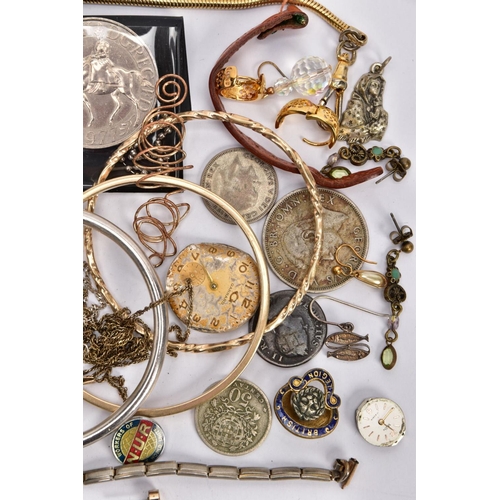 76 - A BAG OF ASSORTED ITEMS, to include a white metal Celtic pendant set with fluorite cabochon, stamped... 