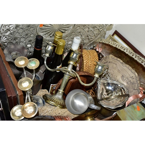 796 - THREE BOXES AND LOOSE GLASSWARE AND MISCELLANEOUS ITEMS, to include a three decanter open top oak ta... 