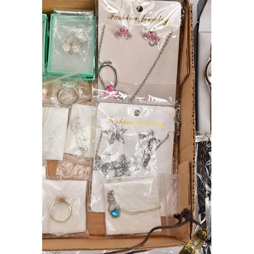 88 - A BOX OF ASSORTED COSTUME JEWELLERY AND ITEMS, to include a variety of white metal rings, most stamp... 