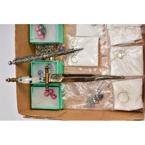 88 - A BOX OF ASSORTED COSTUME JEWELLERY AND ITEMS, to include a variety of white metal rings, most stamp... 