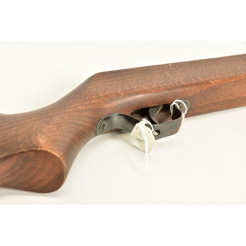 131 - A .22'' BREAK ACTION SPRING AIR RIFLE, serial number 05 88 g in working order marked 'Made in Hungar... 