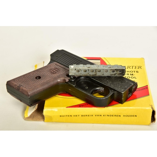 136 - AN ITALIAN .22'' BLANK STARTING PISTOL with a magazine and original box, together with .22'' Blank E... 