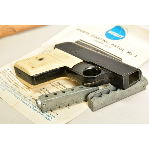 137 - A .22'' RIM-RIFLE/.320'' EXTRA SHORT CENTRE FIRE BLANK MK2 SPORTS STARTING PISTOL by Webley & Scott ... 