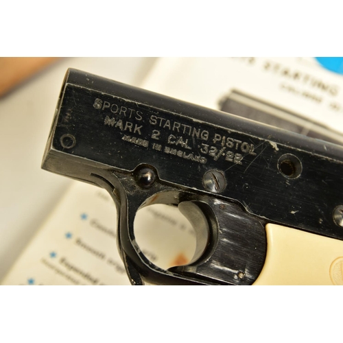 137 - A .22'' RIM-RIFLE/.320'' EXTRA SHORT CENTRE FIRE BLANK MK2 SPORTS STARTING PISTOL by Webley & Scott ... 