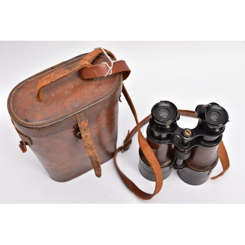 77 - BOXED PAIR OF WWI ERA FIELD BINOCULARS, fully working and fully marked 7625 by Ross London, crow foo... 