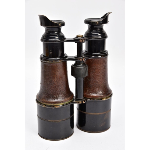 77 - BOXED PAIR OF WWI ERA FIELD BINOCULARS, fully working and fully marked 7625 by Ross London, crow foo... 